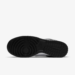 Nike Dunk Low "Panda"