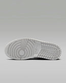 Tênis Air Jordan 1 Low Neutral Grey Coconut Milk Cinza